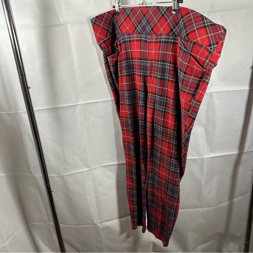 Torrid - Pants - Signature Pixie with Pocket - Plaid - Red, Gray - 3R